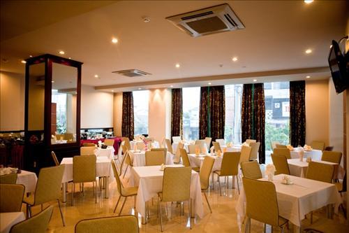 Hue Smile Hotel Restoran fotoğraf